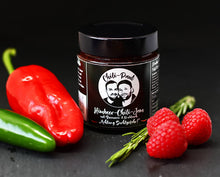 Lade das Bild in den Galerie-Viewer, Himbeer-Chili Jam mit Rosmarin & Knoblauch